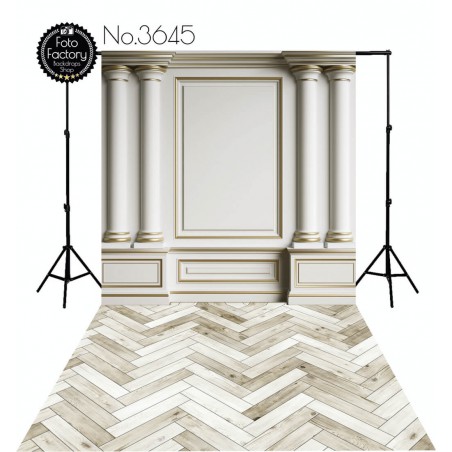 Backdrop bright moulding with columns 3645